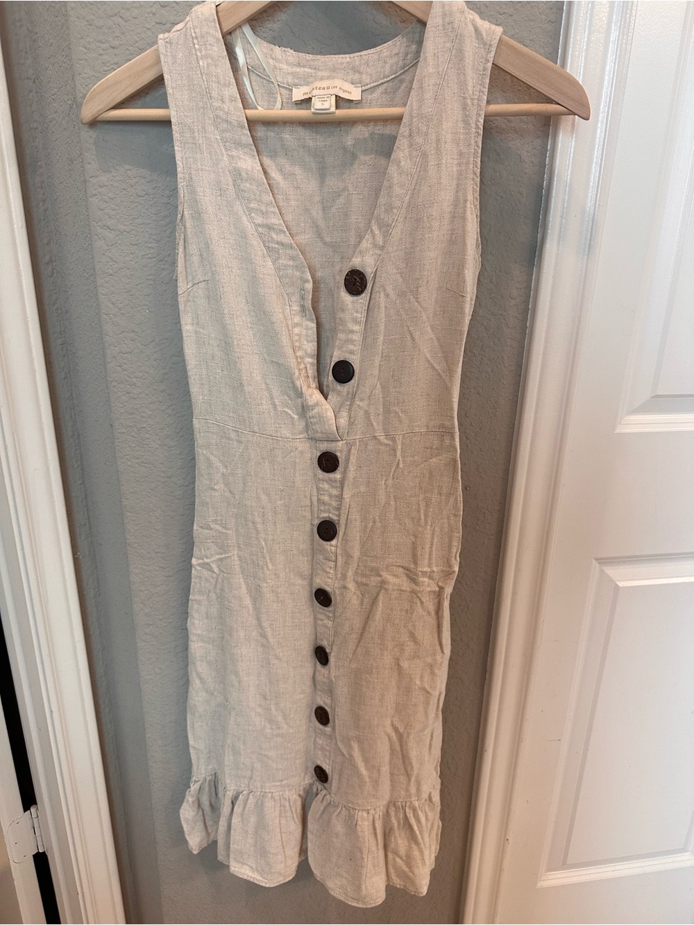 Sleeveless Linen Button-Front Mini Dress by Monteau